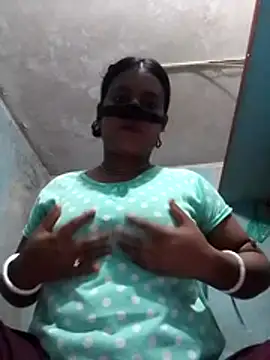 HotX18 online show from November 22, 2025, 2:49 pm