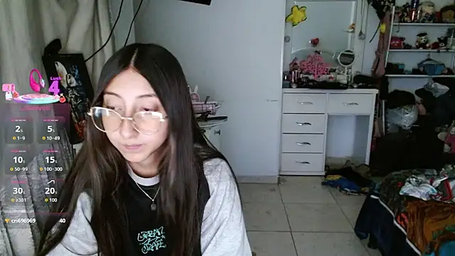 Nanylux online show from December 21, 2025, 3:19 am