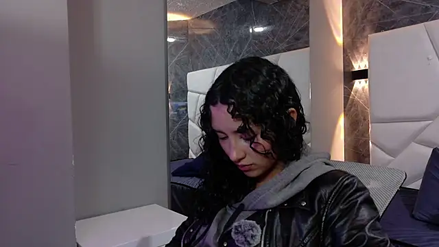 pettymoon1 online show from November 29, 2025, 11:43 am