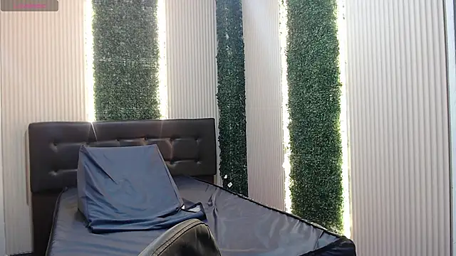 pettymoon1 online show from November 25, 2025, 11:21 am