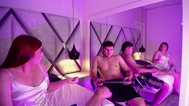 SophieAndLucas online show from November 27, 2025, 12:22 am