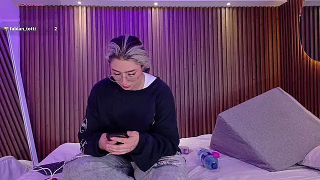 GabyRose9 online show from March 16, 2026, 9:39 pm