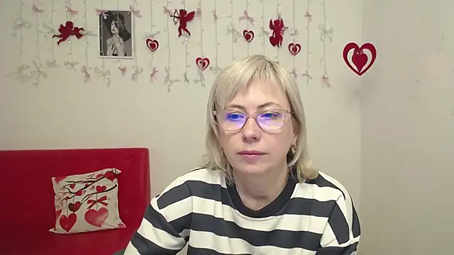 LaurenWishy online show from February 2, 2026, 6:23 am