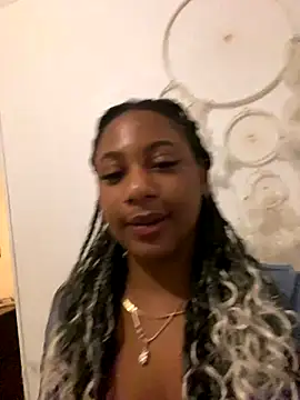 Lydiax online show from November 25, 2025, 11:48 pm