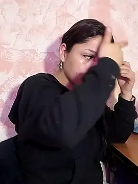 Juliana Vip online show from November 26, 2025, 9:09 am