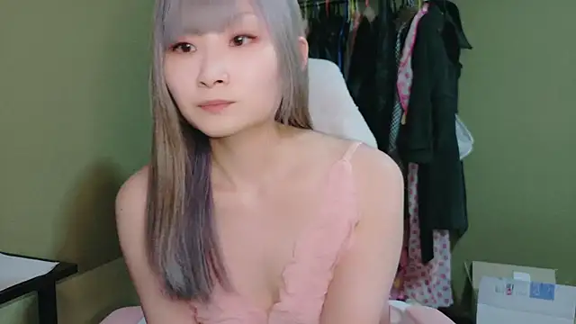 Snapshot of miyu0003 chatting on January 18, 2026, 1:36 pm miyu0003 online show from January 18, 2026, 1:36 pm