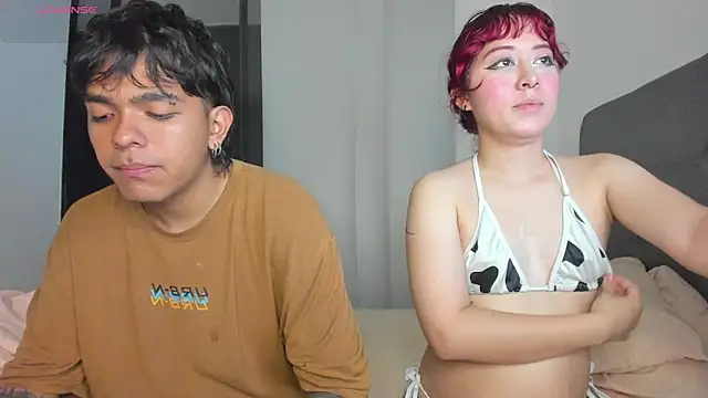 Snapshot of tessa__evans chatting on April 10, 2026, 12:17 am tessa evans online show from April 10, 2026, 12:17 am