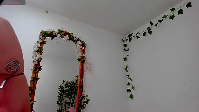 MarieTaylor  online show from April 4, 2026, 6:25 pm