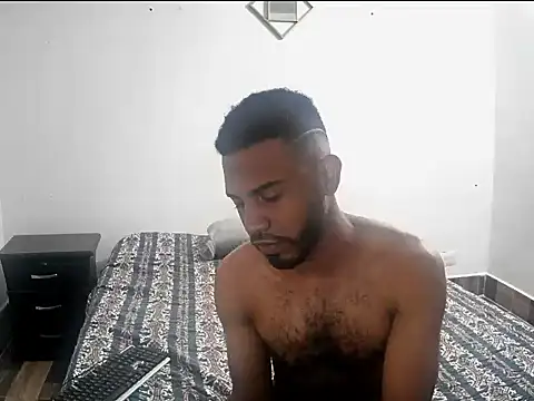 alberthot11 online show from January 17, 2026, 4:54 pm