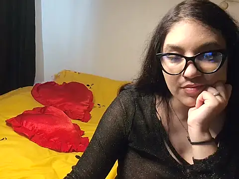 Snapshot of SoniaPinky chatting on November 19, 2025, 10:04 am SoniaPinky online show from November 19, 2025, 10:04 am