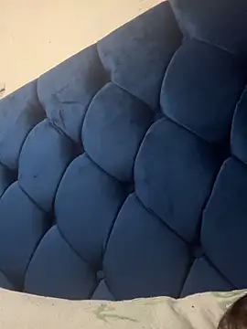 nathyybby online show from November 25, 2025, 12:00 am