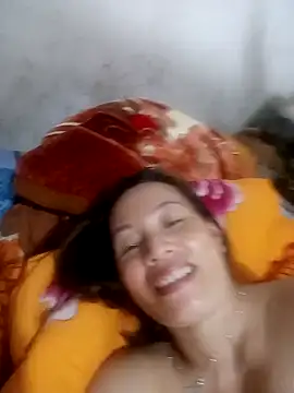 Snapshot of Stella-456 chatting on April 15, 2026, 6:56 pm Stella-456 online show from April 15, 2026, 6:56 pm