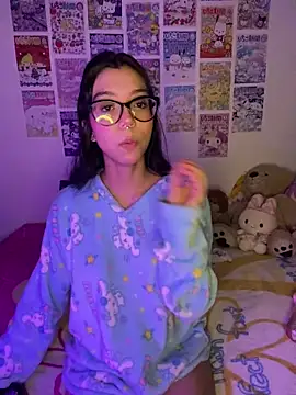 Valen-Foxx1 online show from December 19, 2025, 6:16 am