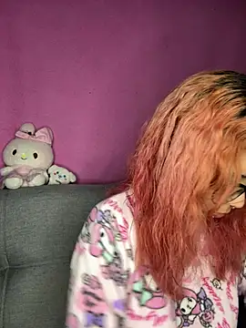 Snapshot of Valen-Foxx1 chatting on May 12, 2026, 5:15 am Valen-Foxx1 online show from May 12, 2026, 5:15 am