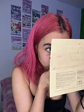 Snapshot of Valen-Foxx1 chatting on March 15, 2026, 5:25 am Valen-Foxx1 online show from March 15, 2026, 5:25 am