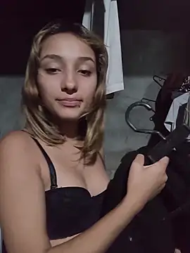 Meli deli1  online show from November 21, 2025, 10:53 pm