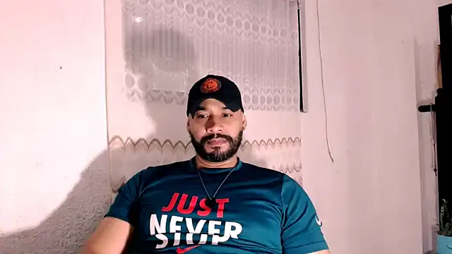 musclehetero online show from July 5, 2026, 1:21 am