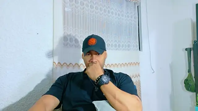 musclehetero online show from July 7, 2026, 10:52 am