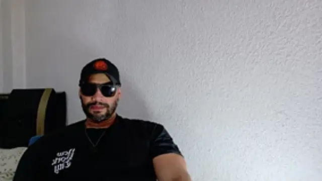 musclehetero online show from August 1, 2026, 4:38 pm