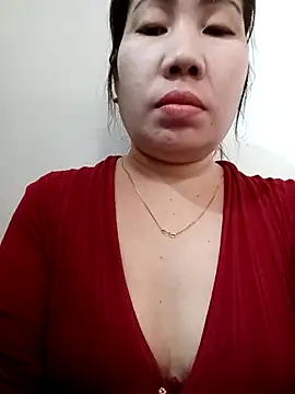 Snapshot of Reema_143 chatting on December 19, 2025, 3:43 am Reema 143 online show from December 19, 2025, 3:43 am