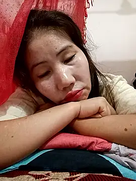 Snapshot of Reema_143 chatting on January 10, 2026, 5:19 pm Reema 143 online show from January 10, 2026, 5:19 pm