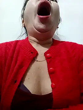 Snapshot of Reema_143 chatting on December 22, 2025, 12:33 am Reema 143 online show from December 22, 2025, 12:33 am