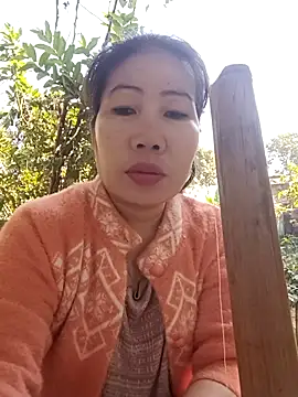 Snapshot of Reema_143 chatting on January 10, 2026, 4:52 am Reema 143 online show from January 10, 2026, 4:52 am