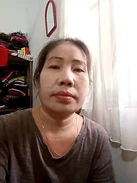 Snapshot of Reema_143 chatting on November 30, 2025, 4:13 am Reema 143 online show from November 30, 2025, 4:13 am