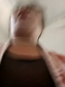 Snapshot of Reema_143 chatting on December 3, 2025, 4:13 am Reema 143 online show from December 3, 2025, 4:13 am