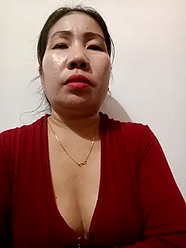 Snapshot of Reema_143 chatting on December 18, 2025, 3:05 pm Reema 143 online show from December 18, 2025, 3:05 pm