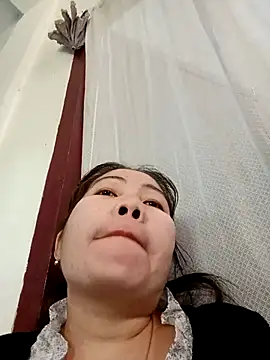 Snapshot of Reema_143 chatting on December 23, 2025, 2:44 am Reema 143 online show from December 23, 2025, 2:44 am