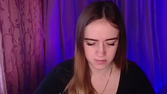 Illa May online show from December 23, 2025, 11:09 am