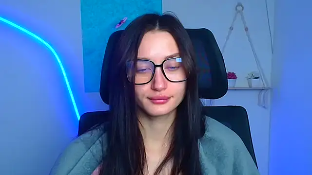 Snapshot of Stella_XO chatting on February 17, 2026, 6:44 am Stella XO online show from February 17, 2026, 6:44 am