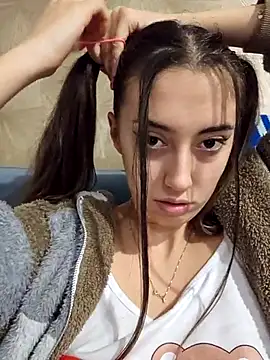 Virggin Squirt online show from November 26, 2025, 4:29 pm