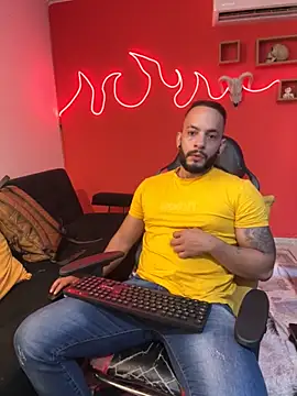 Snapshot of Mike_savage3 chatting on November 21, 2025, 12:37 pm Mike savage3 online show from November 21, 2025, 12:37 pm