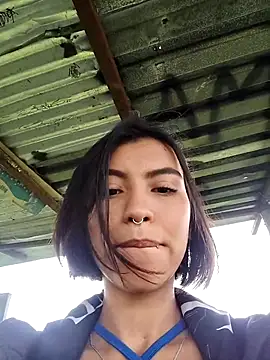 Zoe addiction online show from December 2, 2025, 4:19 pm