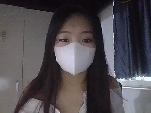 Anamis18 online show from December 21, 2025, 9:55 am