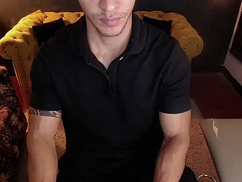 Snapshot of tayler_luke chatting on December 23, 2025, 1:27 am tayler luke online show from December 23, 2025, 1:27 am