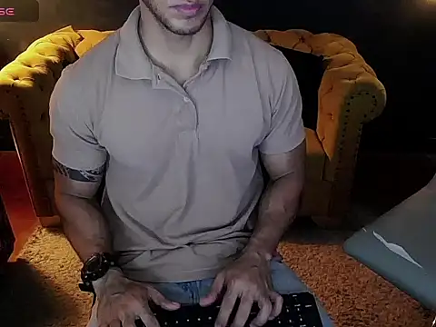 Snapshot of tayler_luke chatting on December 5, 2025, 1:16 am tayler luke online show from December 5, 2025, 1:16 am