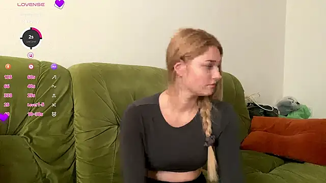 Snapshot of Malley_Saunds chatting on February 5, 2026, 7:15 am Malley Saunds online show from February 5, 2026, 7:15 am