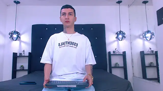 DamianAndMAximoo online show from January 10, 2026, 1:50 pm