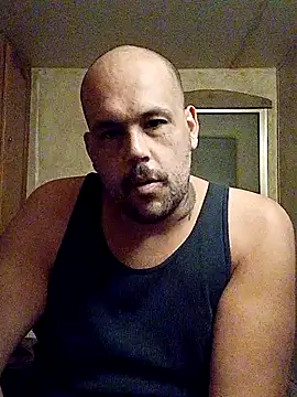 BigriskDaddy92 online show from November 28, 2025, 2:06 pm