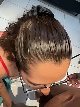 Snapshot of CasalBris4 chatting on February 12, 2026, 12:43 am CasalBris4 online show from February 12, 2026, 12:43 am