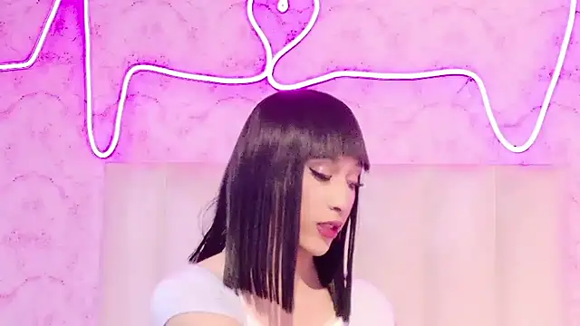 Atenea Mendoza online show from February 27, 2026, 7:24 pm