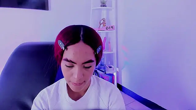 Snapshot of Taylor__Watson chatting on February 6, 2026, 7:10 pm Taylor Watson online show from February 6, 2026, 7:10 pm