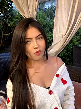 KyliePinkk  online show from November 19, 2025, 10:43 pm