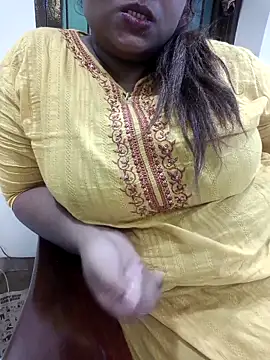 Snapshot of mamtha-tamil chatting on February 4, 2026, 3:40 pm mamtha-tamil online show from February 4, 2026, 3:40 pm
