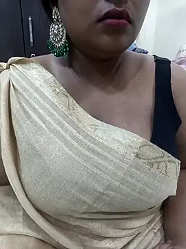 Snapshot of mamtha-tamil chatting on February 20, 2026, 2:41 pm mamtha-tamil online show from February 20, 2026, 2:41 pm