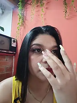 Snapshot of Layla-daring chatting on February 14, 2026, 7:47 pm Layla-daring online show from February 14, 2026, 7:47 pm