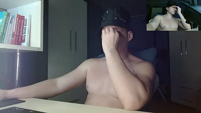 Snapshot of Poliglotjoe1 chatting on December 1, 2025, 8:53 pm Poliglotjoe1 online show from December 1, 2025, 8:53 pm